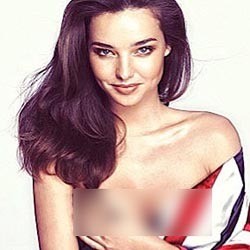 Miranda Kerr Tampil Hot Berbalut Bendera Australia