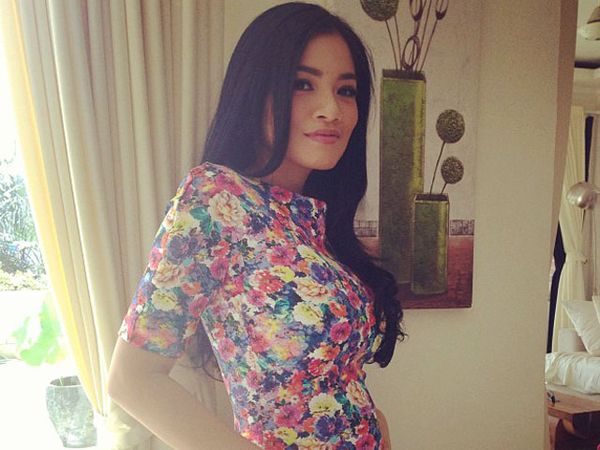 Perut Hamil Titi Kamal