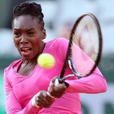 Venus Absen di Wimbledon