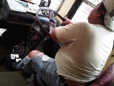 Ajrut-ajrutan dan Deg-degan Naik Metro Mini dan Kopaja di Jakarta