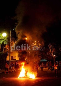 Cegah Fasilitas Umum Dirusak, Pemerintah Sebaiknya Lokalisir Aksi Demo