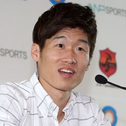 Park Ji Sung Akui Pacaran dengan Kim Min Ji