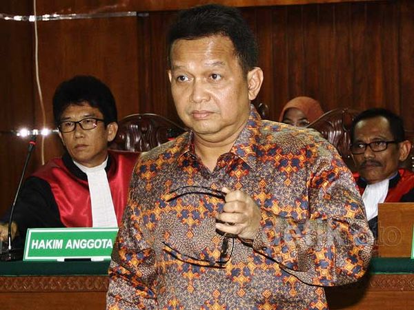 Sutrisno Bachir Bersaksi di Sidang Kasus Alkes