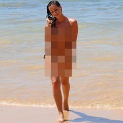  Para Selebriti Ini Topless di Tempat Umum (II)