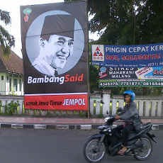 Haul Bung Karno, Baliho Bambang-Said Bertebaran di Blitar