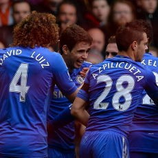 Carragher Jagokan Chelsea Juara Musim Depan