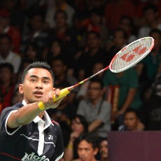 Tommy dan Lindaweni Melaju