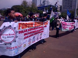  500-an Buruh Demo Tolak Kenaikan Harga BBM di Istana