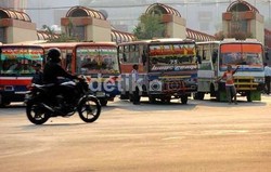 Pengamat Transportasi Pertanyakan Uji KIR Kopaja-Metro Mini