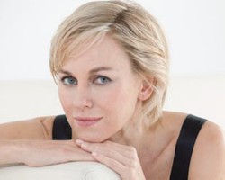 Foto: Naomi Watts Hidupkan Kembali Sosok Putri Diana