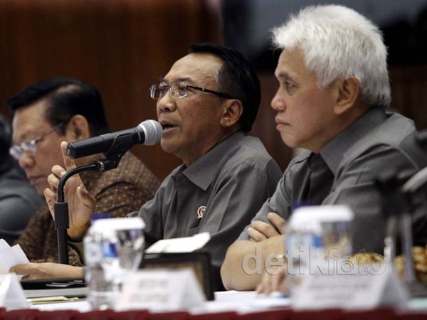 Pemerintah Resmi Naikan Harga BBM