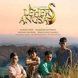 Leher Angsa: Komedi dan Sensasi Seputar Buang Hajat