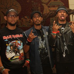 Burgerkill Lemas Saat Terima Golden Gods Award