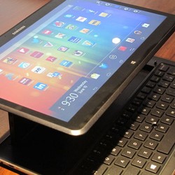 Samsung Kawinkan Windows 8 dan Android di Ativ Q