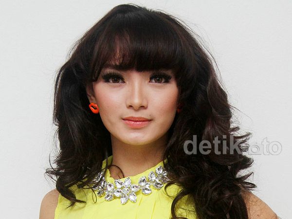 Makin Cantik, Zaskia Gotik Tetap Jomblo