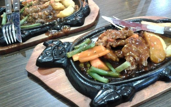 Steak Ranjang, Steak Hotplate Murah Meriah di Bandung