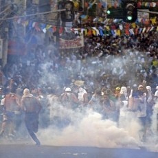 Demonstrasi Membesar, Piala Konfederasi Bisa Dihentikan