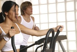 6 Latihan Kardio yang Tak Harus Dilakukan di Gym