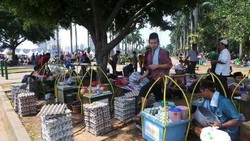 Kerak Telor, Jajanan Primadona di Jakarta Nite Festival