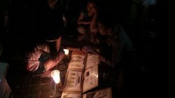 Atraksi Debus, Tukang Ramal Hingga Tukang Obat Ramaikan HUT Jakarta