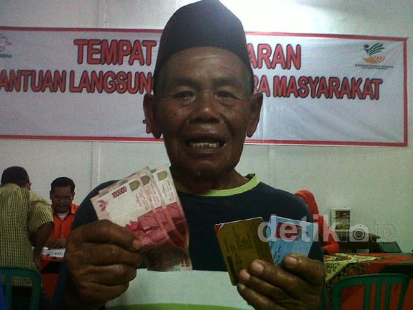 Warga Surabaya Terima Balsem