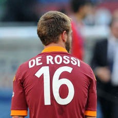 Tugas Pertama Garcia di Roma: Pertahankan De Rossi