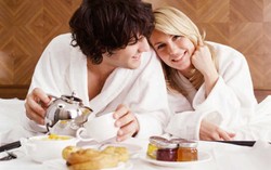 Ingin Gairah Seks Tetap Kuat? Rutinlah Makan Kacang dan Ikan