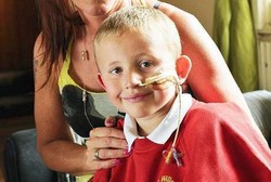 Alergi Pada Semua yang Dimakan, Bocah Ini Hanya Makan dari Infus