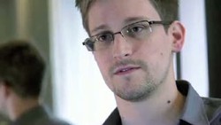 Pembocor Rahasia AS, Edward Snowden Mencari Suaka
