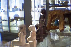 Ngeri! Patung Mesir di Museum Manchester Bergerak Sendiri