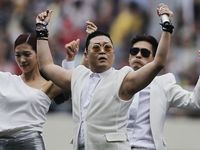 Bergoyang Bareng Psy di Asian Dream Cup 2013