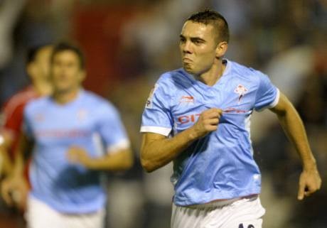 Liverpool Tuntaskan Transfer Aspas