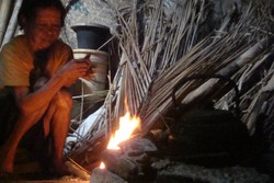 Cerita Sedih Nenek Sebatang Kara yang Pasrah Tak Dapat Dana Balsem