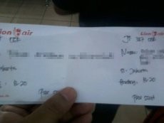 Sistem Check In Polonia Mati, Tiket Manual dan Bebas Pilih Kursi