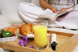 5 Tips Makan Sehat Saat Traveling