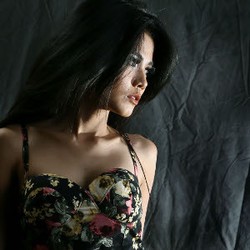 Kisah Karina Ranau Hampir Diperkosa Pencipta Lagu Ternama