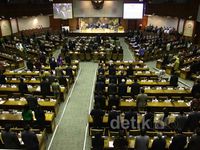 DPR Gelar Rapat Pengesahan RUU Ormas