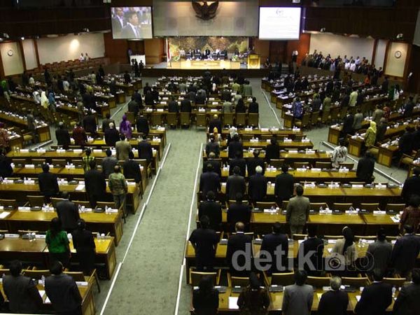 DPR Gelar Rapat Pengesahan RUU Ormas