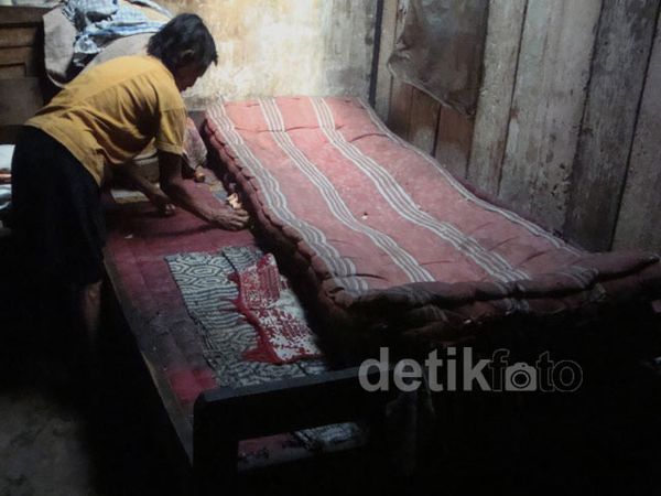 Hidup Miskin, Mbok Warkem Tak Terima BLSM