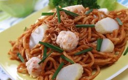 Mana Favorit Anda? I Fu Mie, Mie Ayam, atau Mie Godog?
