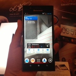 Lenovo K900, Ponsel Berotak Intel yang Dilepas Rp 4,9 Juta