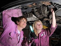 Bengkel Khusus Kaum Wanita