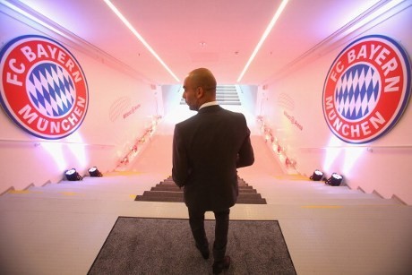 Guardiola dan Guru Bahasa Jerman-nya yang Penggemar Dortmund