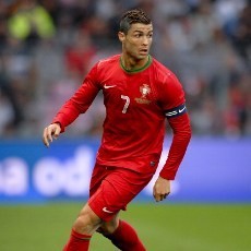 Duet Bareng Tommy Winata, CR7 Coba Lestarikan Mangrove Bali