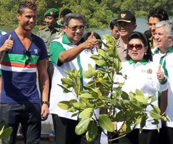 Cristiano Ronaldo Jadi Duta Mangrove Bali