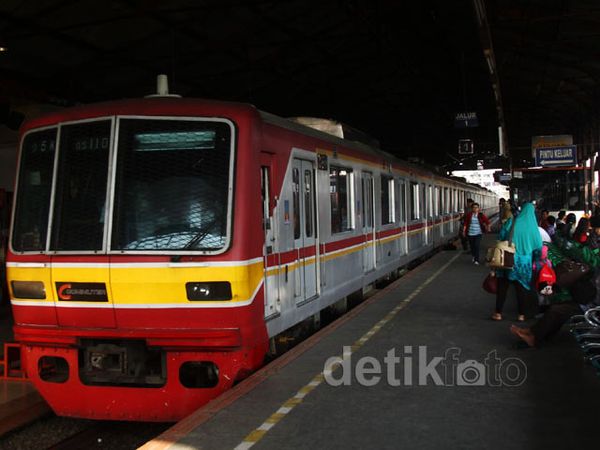 Stasiun Jatinegara Beri Kenyamanan