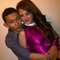 Jatuh Cinta, Fans Ini Mengaku Suami Dewi Persik