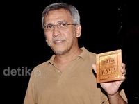 Raya, Album Baru Iwan Fals