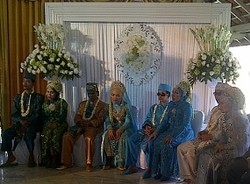 Empat Pasangan Tuna Netra Ikut Nikah Massal