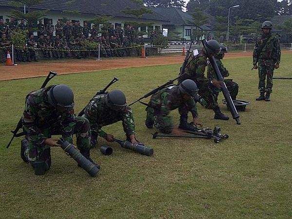 Latihan Gabungan TNI AD di Bandung